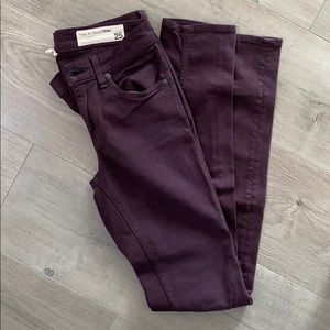 Rag & Bone The Skinny in Distressed Wine size 25